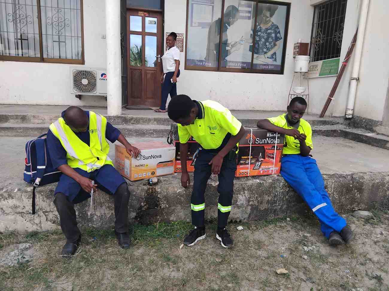 Solar Inverter System installation 3